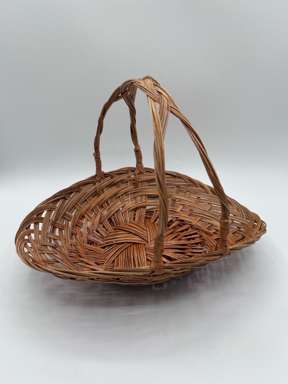 Vintage Wicker Vine Open Gathering Basket 12” x 9”